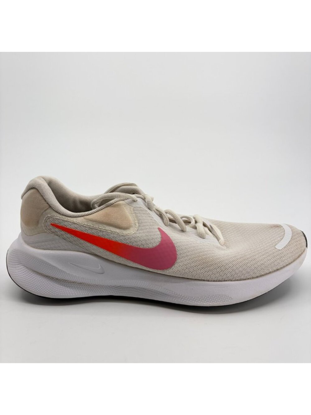 Nike Revolution 7 Womens Size 9.5 White Pink Athletic Running Shoes Sneakers
